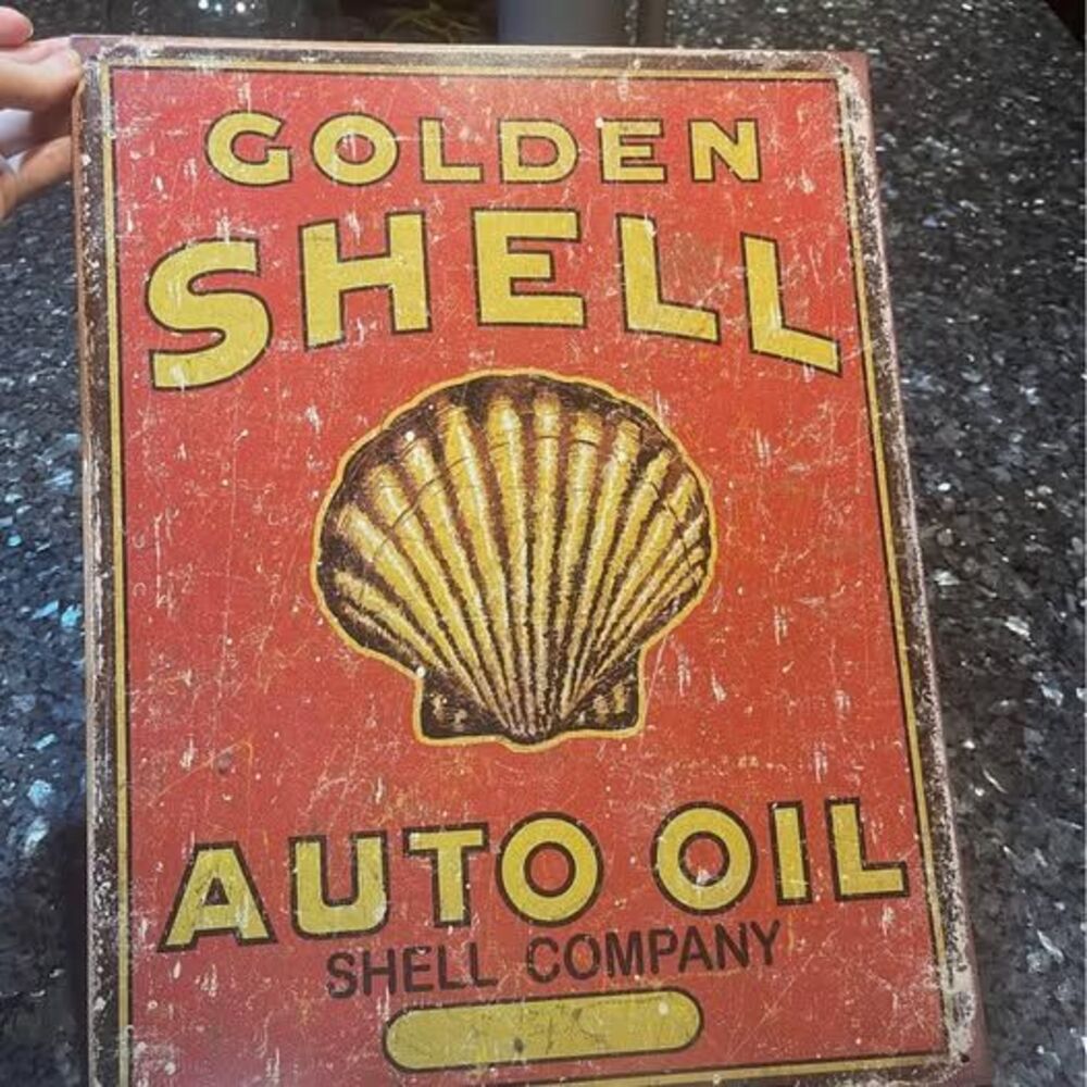Vintage Golden Shell Auto Oil Metal Sign